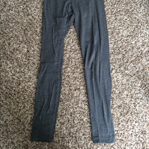 VS yoga pants