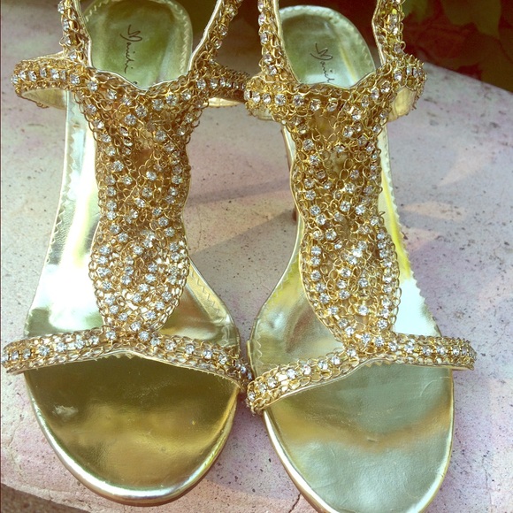 Marichi mami gold bling shoes