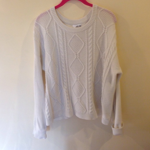 white cable knit sweater from Nordstrom size L