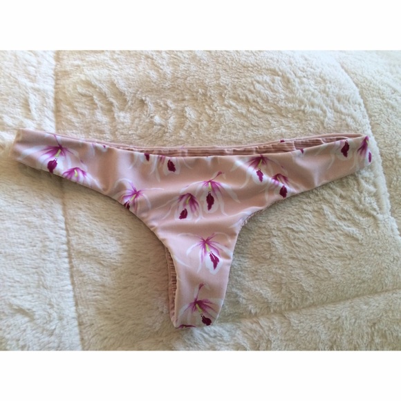 SOLD Acacia swimwear hookipas