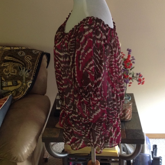 ANA Sheer Blouse. - Picture 2 of 2