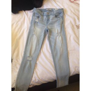 Hollister Light Washed Skinny Jeans