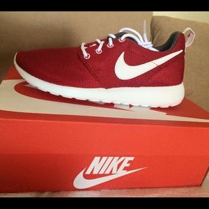 Nike Rocheruns 4Y - red & white