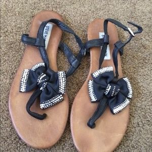 Steve Madden bow sandals