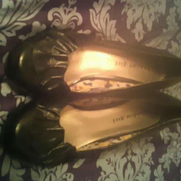 Sexy black shoes never worn