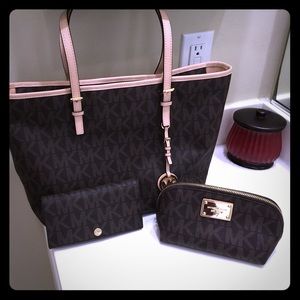 Michael Kors Tote, Travel Wallet & Travel Pouch