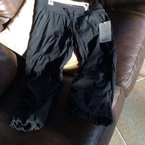 Lululemon Studio Crop