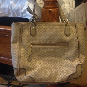 Coach shoulder bag