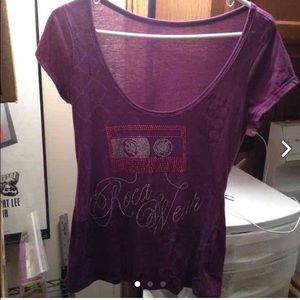 Rocawear tee💜🎵