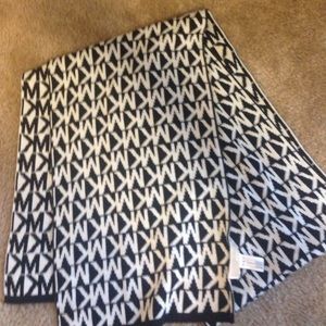 Michael Kors scarf