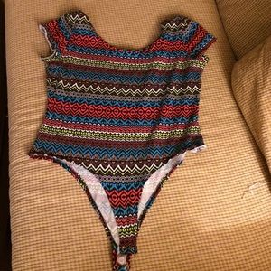 Bundle: two body suit shortsleeve shirts