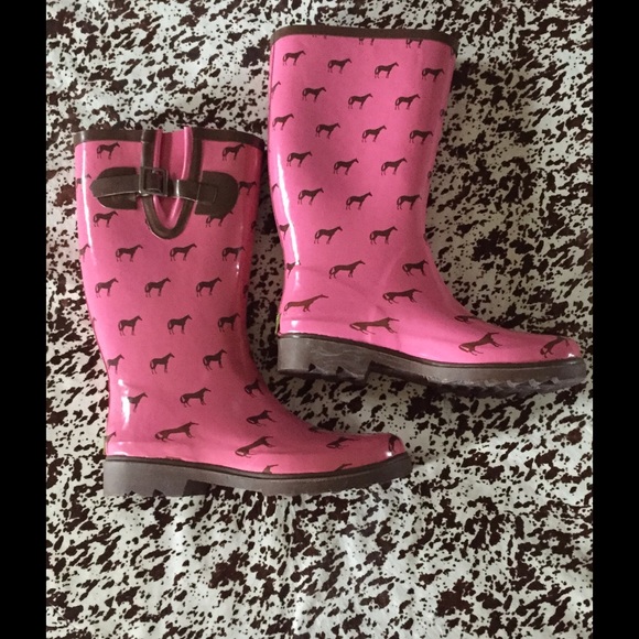 Western Pink Rubber Boots with Horses NWOT