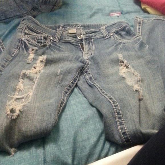 distressed skinny jeans