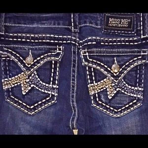 Miss Me easy fit jeans like new, from Buckle