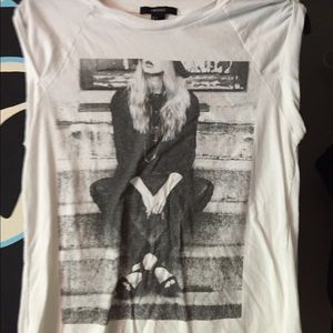 F21 : Small Muscle Tee