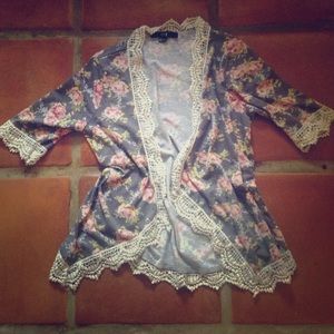 Innocent vintage rose flower cardigan