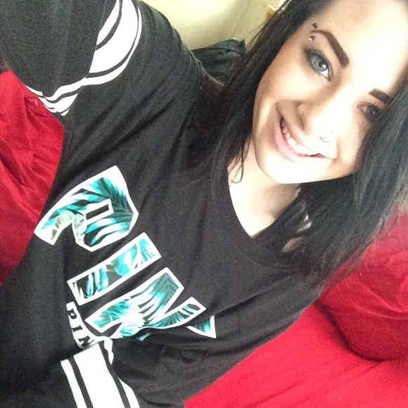 Meet your Posher, Kasi - Picture 2 of 4