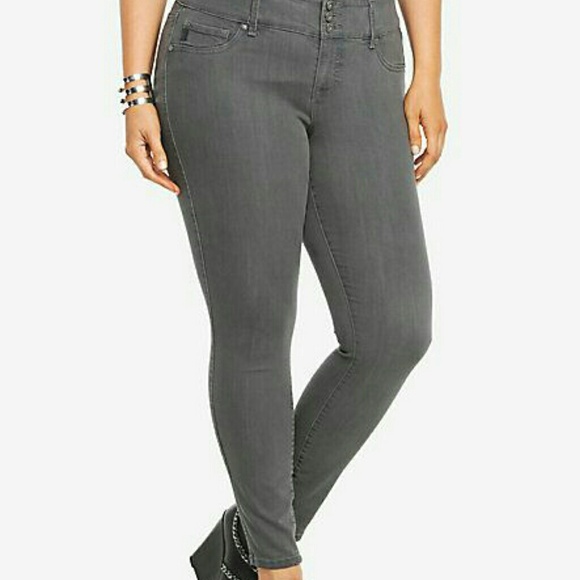 NWOT -WASHED. NOT WORN. JEGGING IN GREY