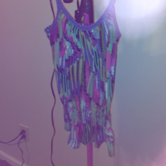 Top - Picture 1 of 1