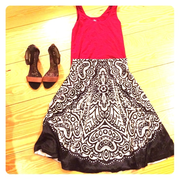 Velour patterned skirt