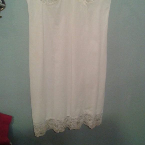 VINTAGE SLIP - Picture 2 of 2