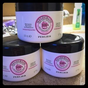 Perlier moisturizing body cream