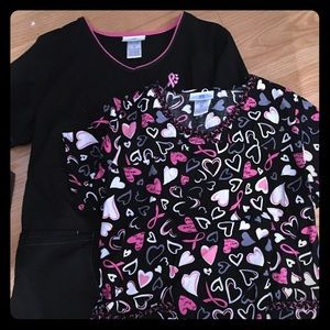 2 medium scrub tops black and black with hearts