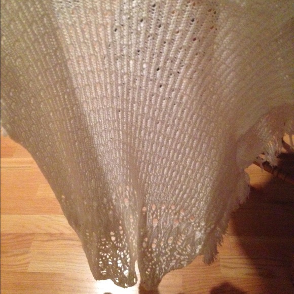 Short sleeved white cardigan - Picture 3 of 3