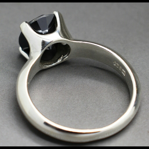 Black Diamond Womens ring