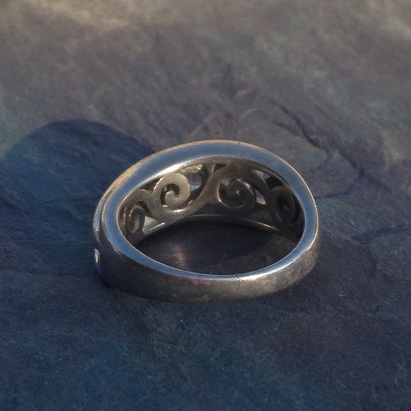 Stunning Sterling channel set statement bling ring - Picture 4 of 4