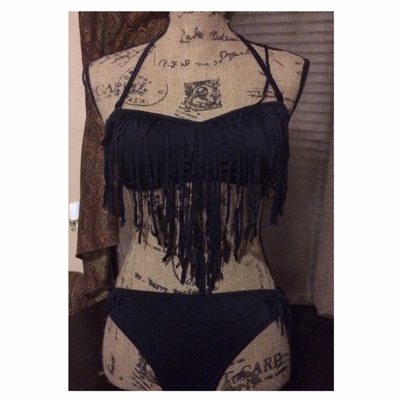 NWT Retro Chic Fringe Bikini Set - Medium - Picture 2 of 3