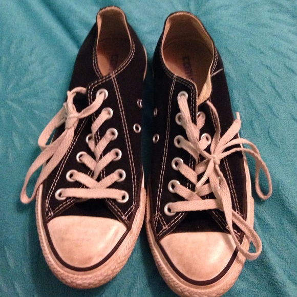 Black converse