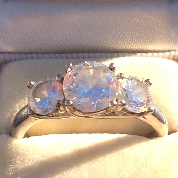 Lovely trilogy Sterling statement cocktail ring