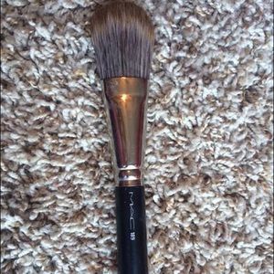 MAC 189 Brush