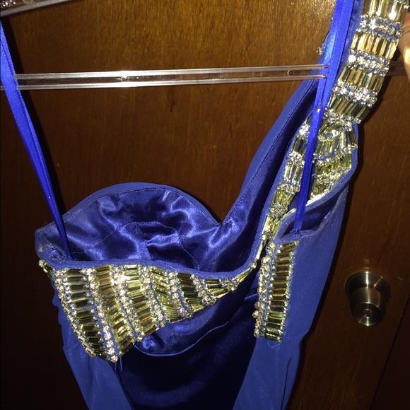 Prom dress/ evening gown - Picture 2 of 4