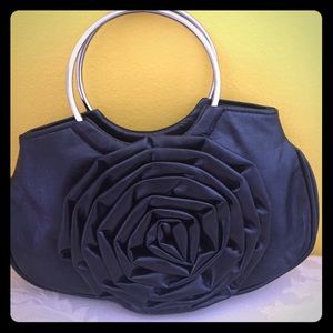 Black clutch
