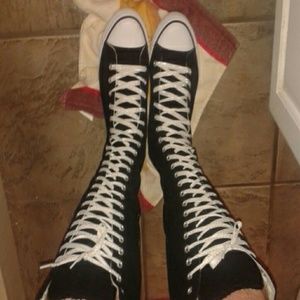 Brand new never worn Mengsai knee high sneakers