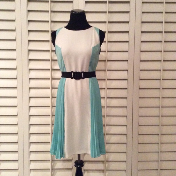 Julia Jordan Art Deco inspired dress