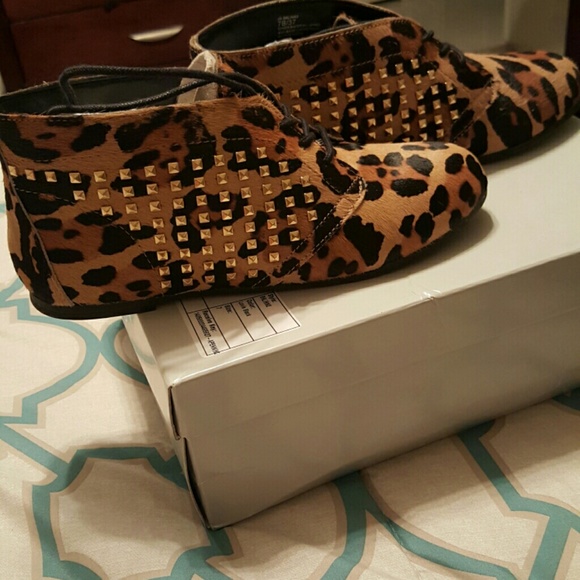 Jessica Simpson loafers - Picture 2 of 3