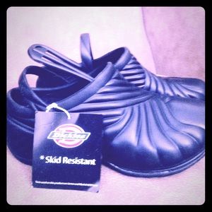 Dickies clogs. Ladies.