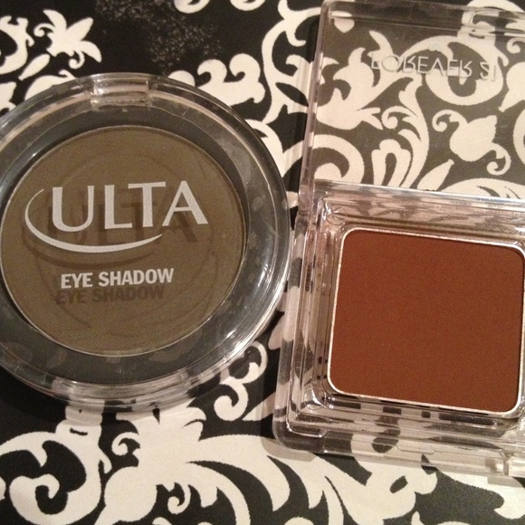 Eyeshadow bundle. - Picture 4 of 4