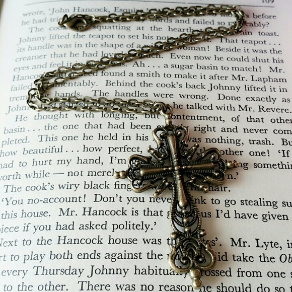Cross Pendant Necklace