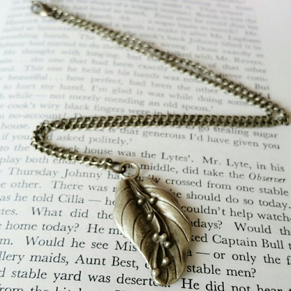 Leaf Necklace