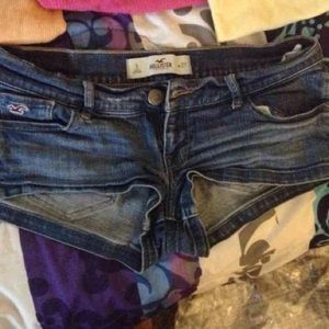 Hollister shorts size 5 SOLD
