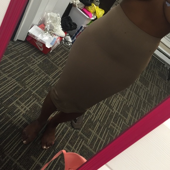 Nude tube dress - Picture 3 of 3