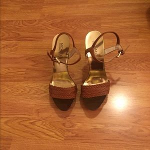 Michael Michael Kors Light Brown/Wood Pumps