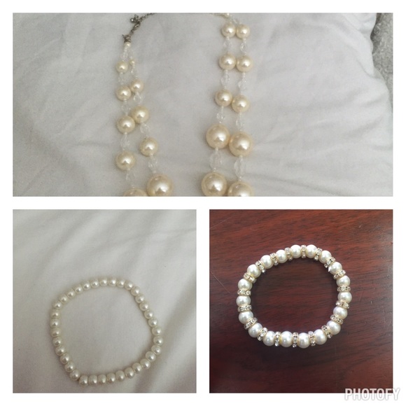 💠❗ bundle deal pearl necklace and bracelets ❗️
