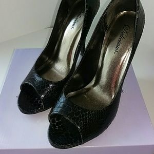 Black, snake skin peep toes