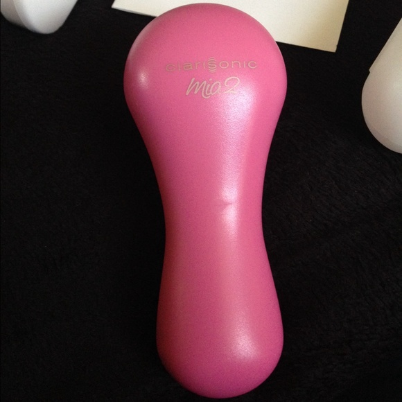 Brand new Berry Mia 2 Clarisonic - Picture 3 of 3