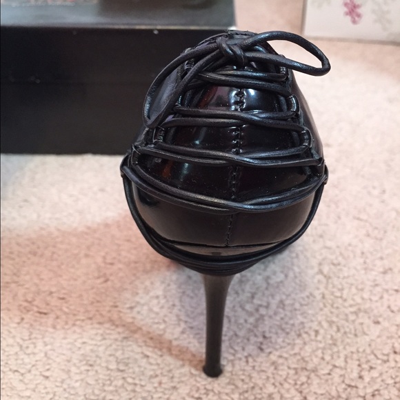 Carlos heels - Picture 3 of 3